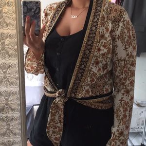 Tie front Long sleeve